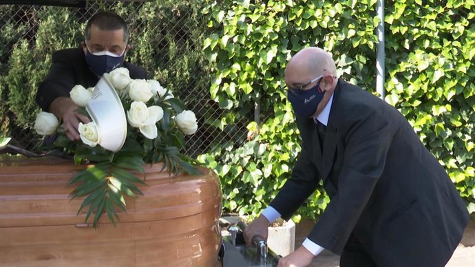 Sector funerario de la Comunidad Valenciana afronta una situación "crítica" en la tercera ola de la pandemia