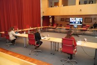 Armengol recalca la importancia de perseverar en las medidas sanitarias en Menorca