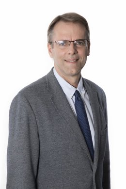 Oriol Amat asume el decanato del Collegi d'Economistes de Catalunya