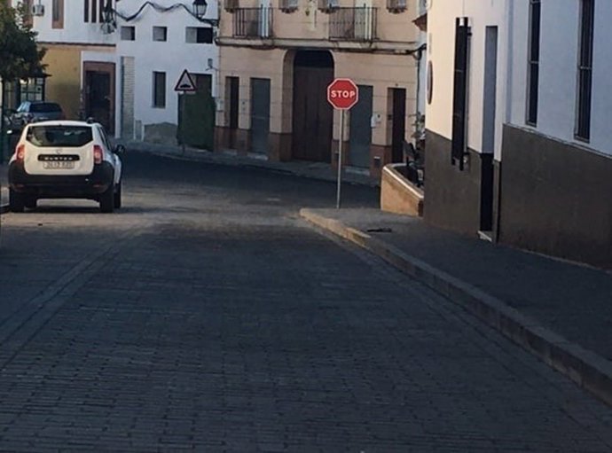 Así ha quedado la calle Sevilla del casco histórico de Olivares