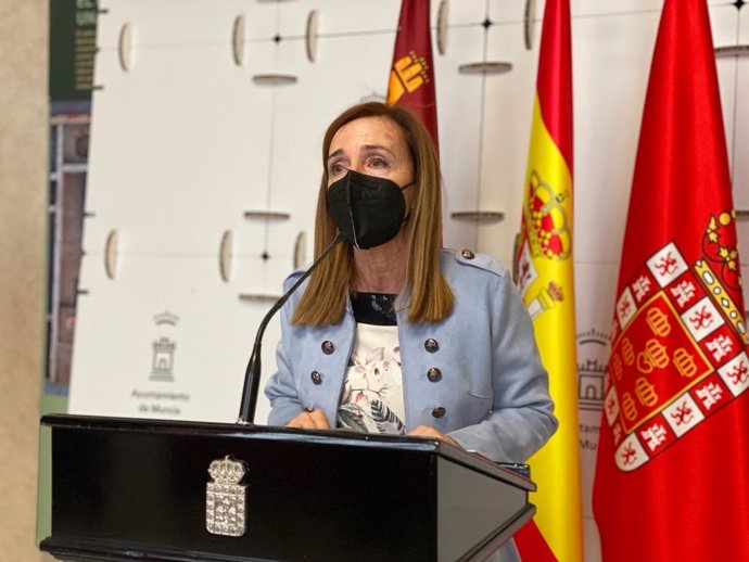 La concejala de Educación, Belén López, en rueda de prensa