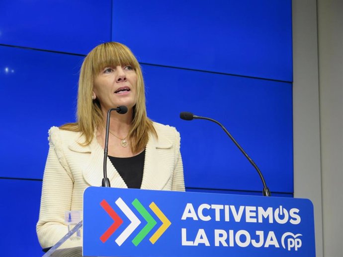 La senadora, Ana Lourdes González