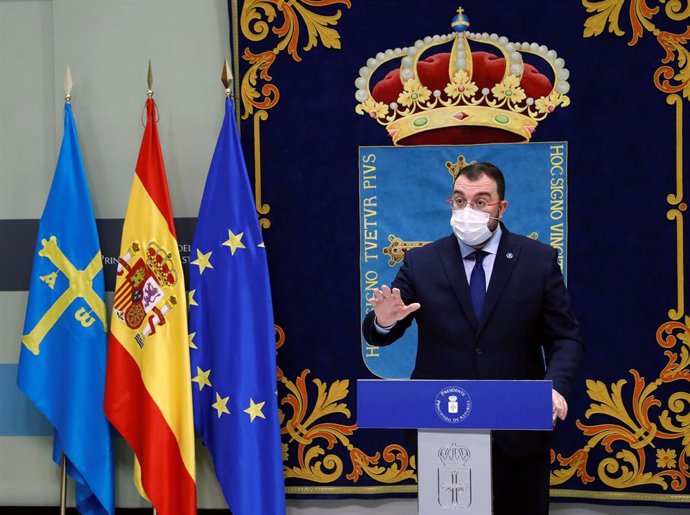 El presidente del Principado de Asturias, Adrián Barbón