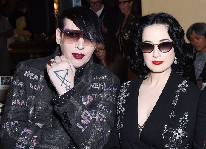 Dita Von Teese defiende a Marilyn Manson tras las acusaciones de abuso sexual de Evan Rachel Wood