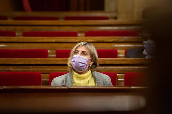 La consellera de Salud de la Generalitat, Alba Vergés, durante una sesión en la Diputación Permanente del Parlament, en Barcelona, Catalunya, (España), a 13 de enero de 2021