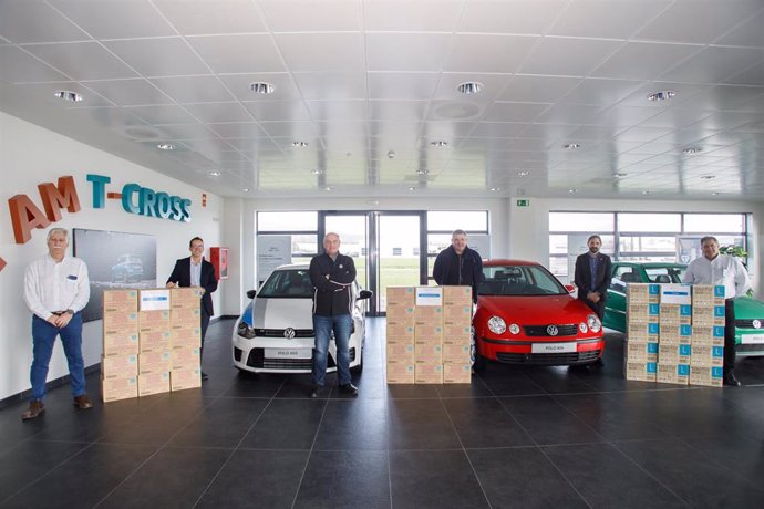 Donación de guantes por Volkswagen Navarra a tres entidades.