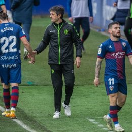 El entrenador de la SD Huesca, José Rojo 'Pacheta'