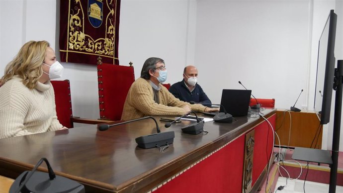 Reunión del alcalde de Adra (Almería) con las AMPA del municipio