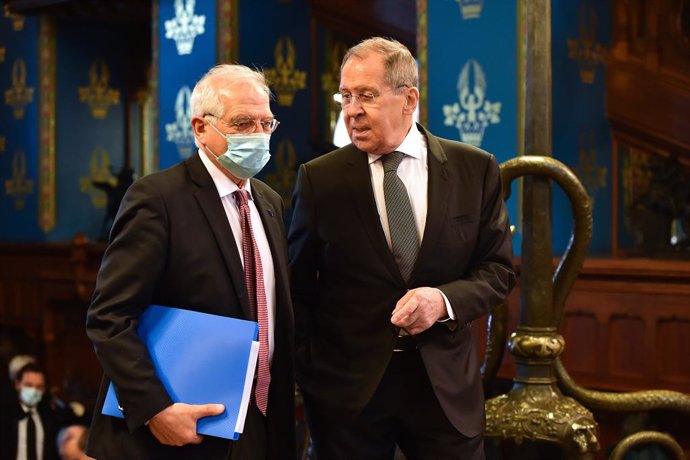 HANDOUT - 05 February 2021, Russia, Moscow: European Union High Representative for Foreign Affairs and Security Policy Josep Borrell (L) welcomed by Russian Foreign Minister Sergei Lavrov ahead of their meeting. The European Union's highest-ranking dipl