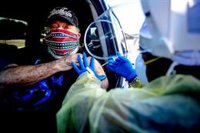 La Administración Biden desplegará mil soldados para apoyar la campaña de vacunación contra la COVID-19 en EEUU