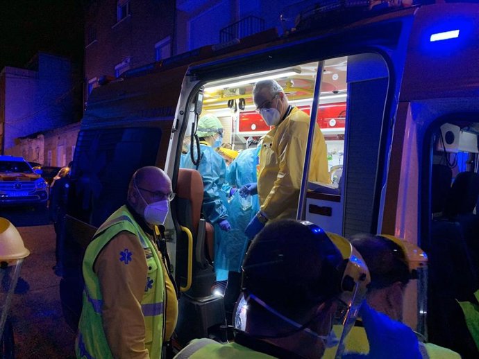 Servicios en Emergencias en el suceso ocurrido en el distrito madrileño de Puente de Vallecas.