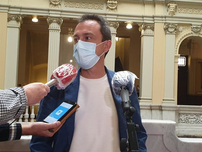 El diputado de IU en la Junta General, Ovidio Zapico