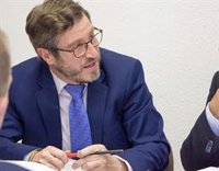 PP de Jaén afirma que Reyes no puede permanecer "ni un minuto más mudo e impasible ante el nuevo varapalo" del Gobierno