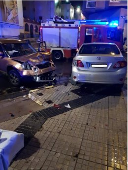 Accidente con tres vehículos implicados en la calle Zaragoza