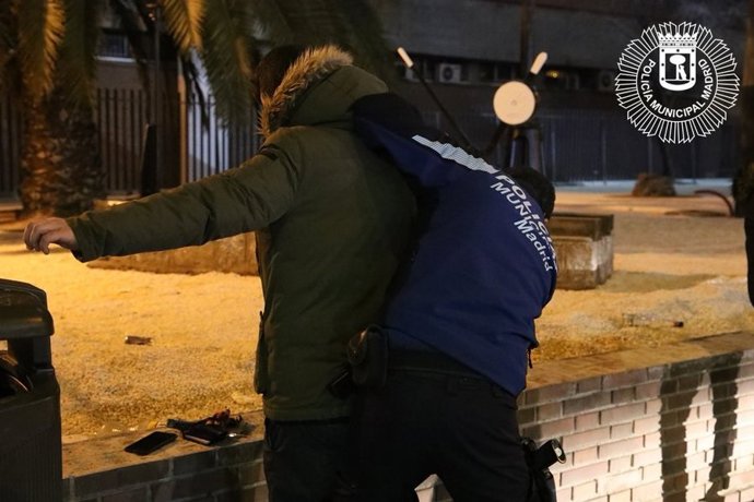 Detenido por la Policía Municipal de Madrid. Recursos.