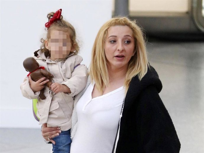 MICHU Y SU HIJA LLEGAN  A MADRID PARA ESTAR MÁS CERCA DE JOSÉ FERNANDO