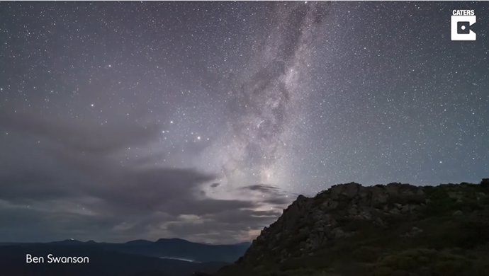Filman en time-lapse imágenes impactantes de la Vía Láctea sobre Tasmania