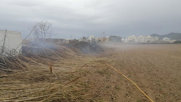 Controlado el incendio declarado en el torrente de Can Rei, en Santa Eulria.