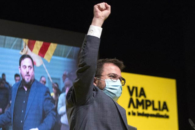 El vicepresident de la Generalitat i candidat d'ERC a les eleccions catalanes, Pere Aragonès, durant un acte central de campanya a Girona. Catalunya (Espanya), 7 de febrer del 2021.