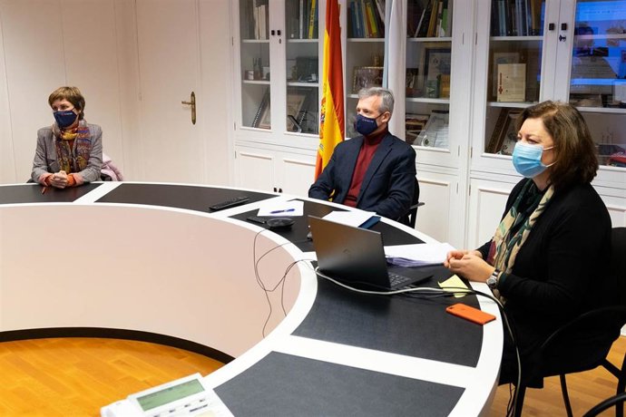 Reunión entre responsables de Turismo de Galicia y la Asociación de municipios del Camino de Santiago.