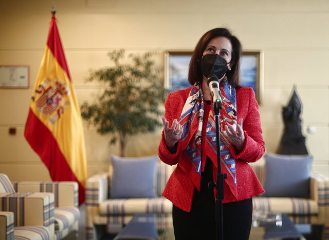 La ministra de Defensa, Margarita Robles, interviene durante el acto de reconocimiento a la Asociación de Periodistas de Defensa, en el Ministerio de Defensa, Madrid, (España), a 5 de febrero de 2021. 