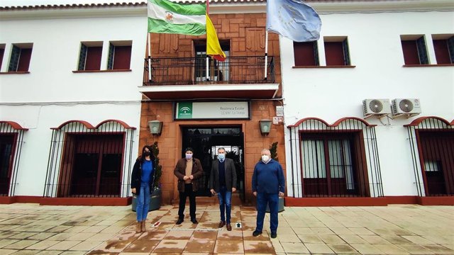 Visita a la residencia escolar de Marmolejo.
