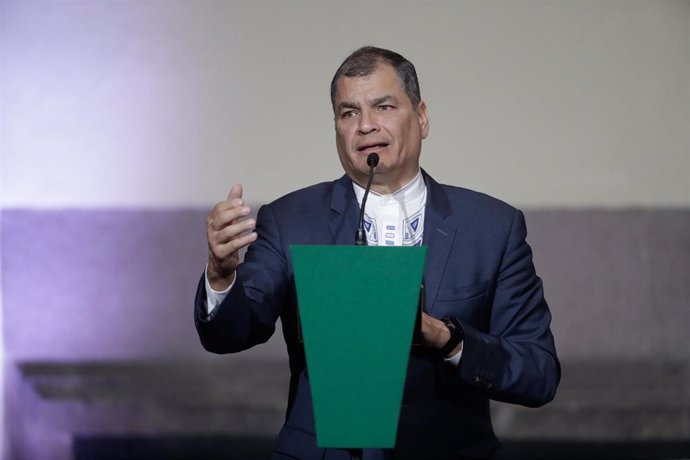 Rafael Correa en una conferencia en Ciudad de México