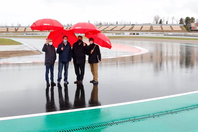Visita de los representantes de FIM y FIA a las obras de la nueva variante de la curva 10 del Circuit de Barcelona-Catalunya