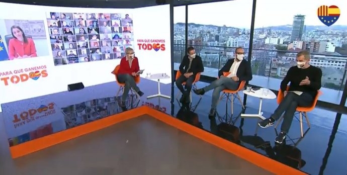 El eurodiputado de Cs Jordi Cañas y el líder de Cs en la Comunidad Valenciana, Toni Cantó, el lunes 8 de febrero en un acto de Cs.