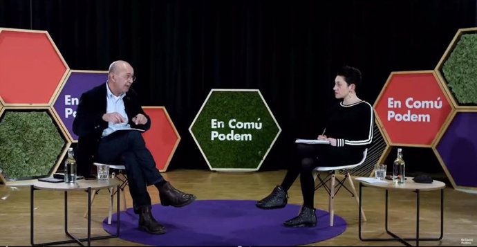 Aina Vidal y Joan Carles Gallego (comuns) en un acto telemático el 8 de febrero de 2021.
