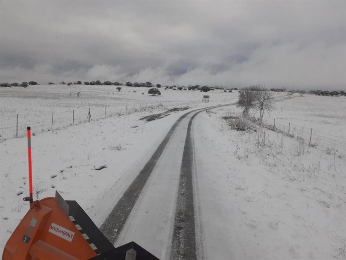 Nevadas en carreteras de la provincia.