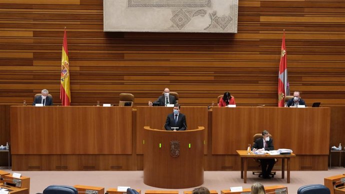 Fernández Carriedo presenta el proyecto de presupuestos en el debate de las enmiendas parciales