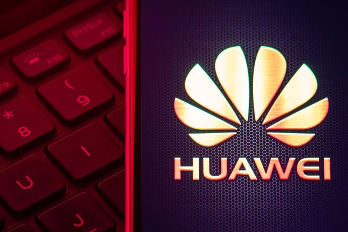 FILED - 28 January 2020, England, London: A general view of the Huawei logo. Citing security concerns, Britain's government said on Tuesday it would exclude Chinese tech giant Huawei from its 5G infrastructure, in a reversal of an earlier decision. Phot