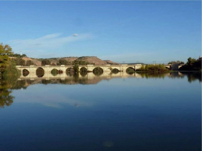 El Gobierno de Navarra invertirá 2,1 millones de euros con objeto de proceder a una restauración estructural y estética completa del puente de Tudela.
