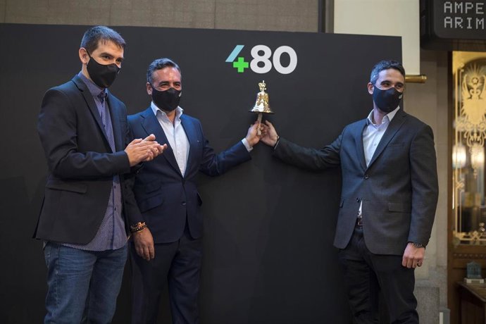 Sergio Aguado, Vicente Montesinos y Alfredo R. Cebrián, directivos de Cuatroochenta en su debut en el BME Growth.