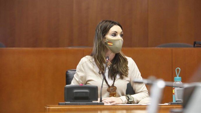 La diputada de VOX, Marta Fernández.