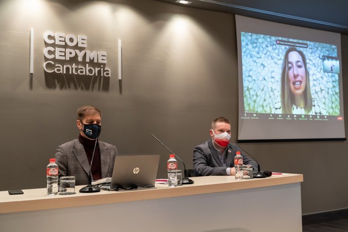 La Consejera De Economía Y Hacienda, María Sánchez, Participa En Las Jornadas Cómo Poner Los Datos A Trabajar Para Tu Empresa
