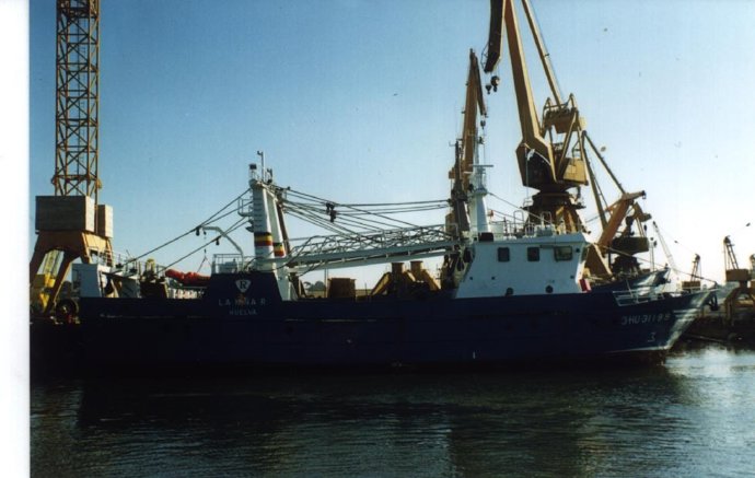 Buque arrastrero de Huelva. 