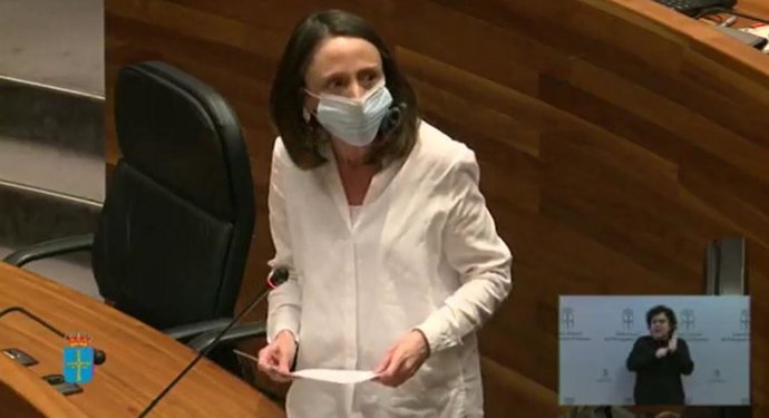 La consejera Melania Álvarez comparece en el Pleno de la Junta.