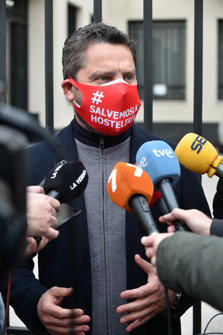 El presidente de Hostemur se dirige a los medios d