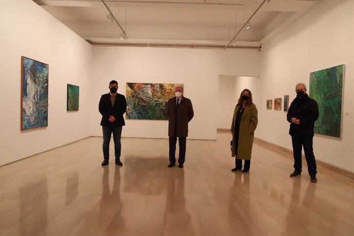 Villalobos visita la exposición 'Magistral Aguilera'