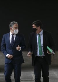 Junta presume de "cero casos de corrupción" en el gobierno de PP y Cs mientras "no paran las sospechas" en torno al PSOE