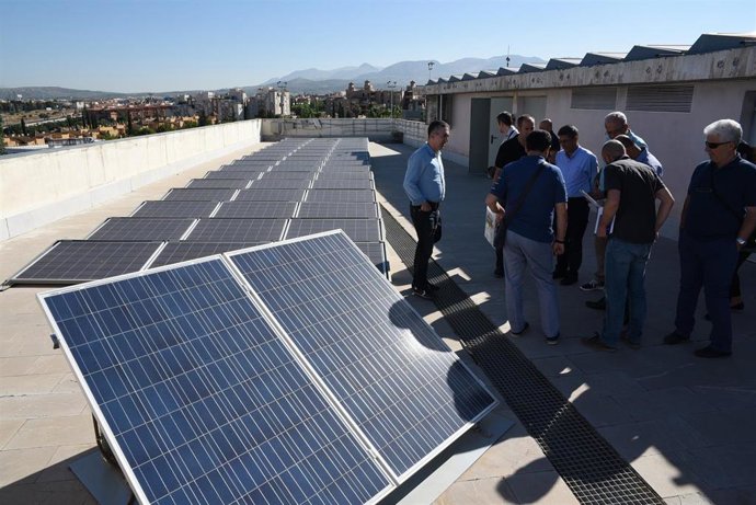 Diputación de Granada plantea al Gobierno proyectos sobre energías renovables para incluirlos en el Plan de Recuperación