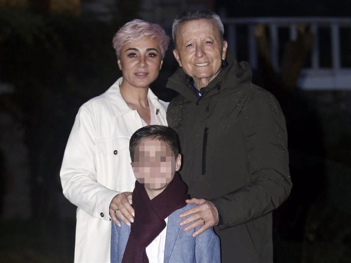 Ana María Aldón, José Ortega Cano y José María en el cumpleaños del pequeño