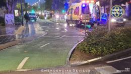 Atención de los equipos de emergencias en El Greco tras un atropello