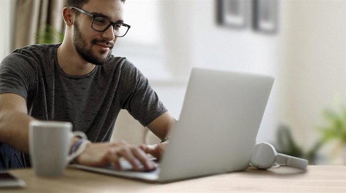 Ordenador portátil para estudiar. Recurso