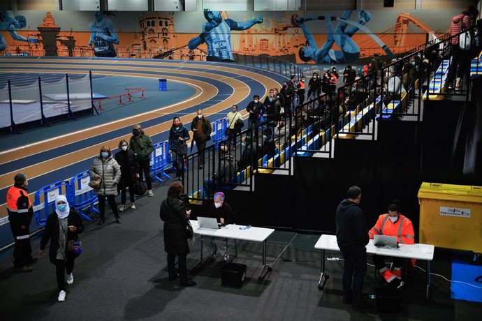 Dispositivo de cribado masivo para detectar positivos por coronavirus en Expourense, en Ourense, Galicia (España), a 6 de febrero de 2021. 