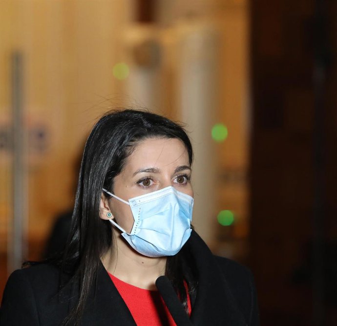 La presidenta de Ciudadanos, Inés Arrimadas durante una sesión plenaria en el Congreso de los Diputados, en Madrid (España), a 2 de febrero de 2021. 