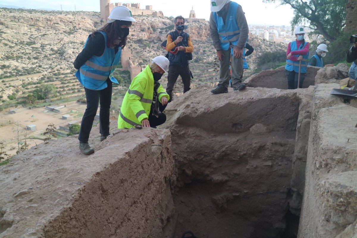 Junta Avanza En El Plan Director De La Alcazaba De Almer A Y Pedir Su