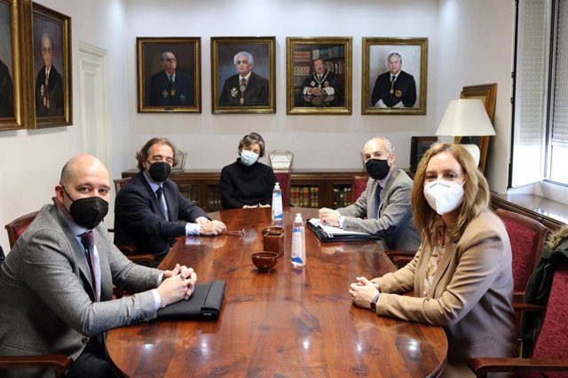 Reunión con responsables del Colegio de Abogados.